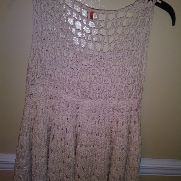 C & V sweater vest - Picture 2 of 4